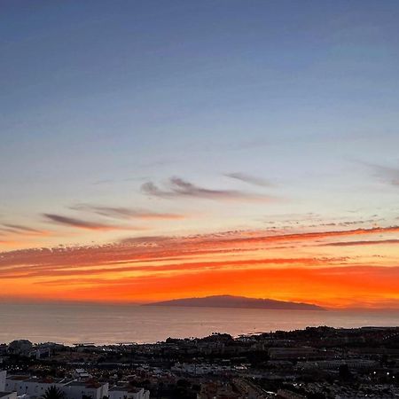Luxury Penthouse, Best Sunset, Heated Pool, Fast Wifi Costa Adeje  Exterior foto