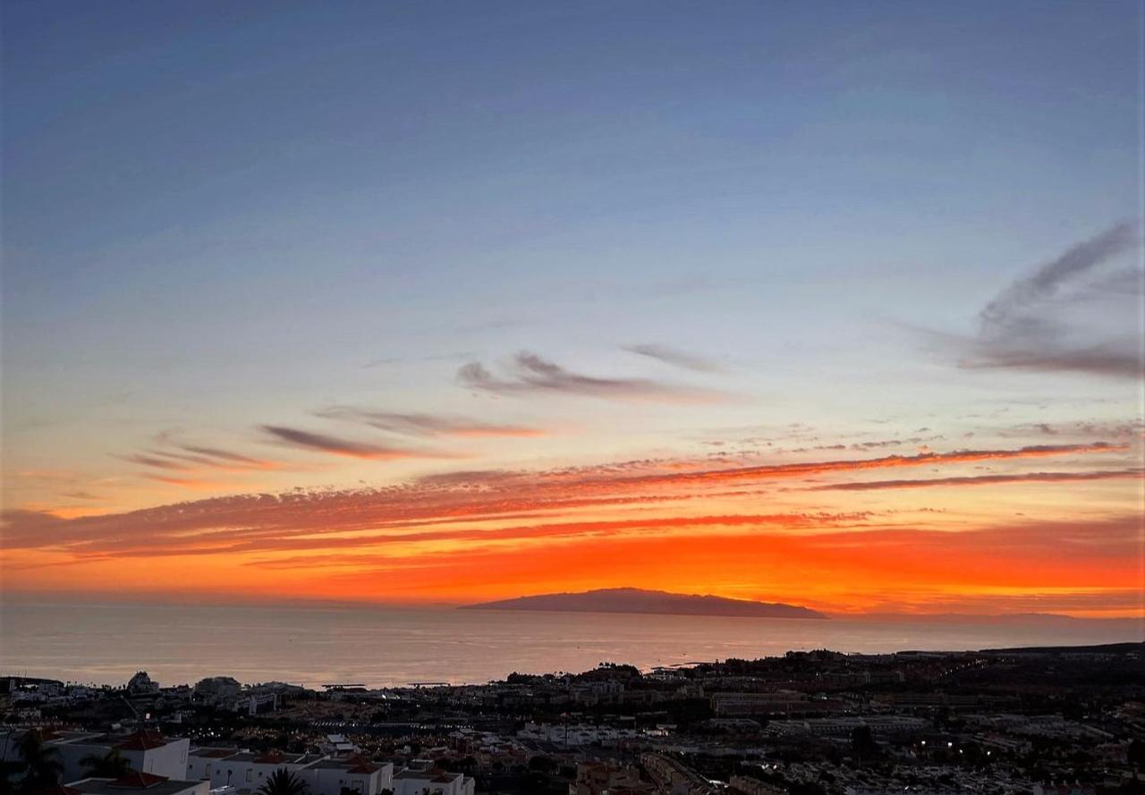 Luxury Penthouse, Best Sunset, Heated Pool, Fast Wifi Costa Adeje  Exterior foto